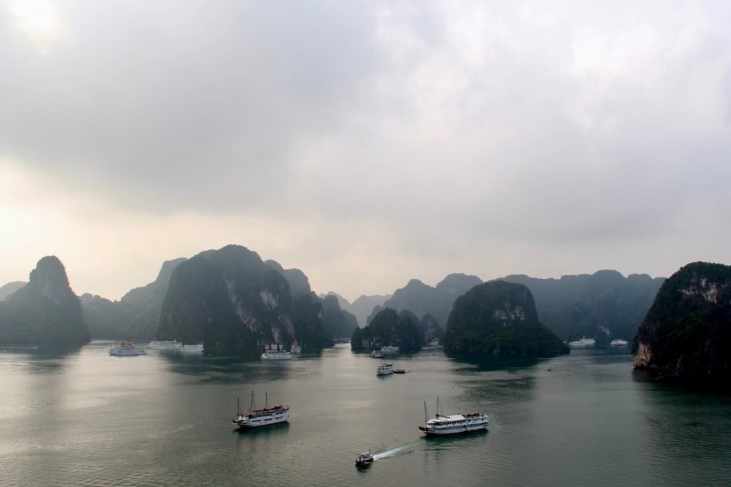 vietnam-5-cose-da-vedere-halong-bay