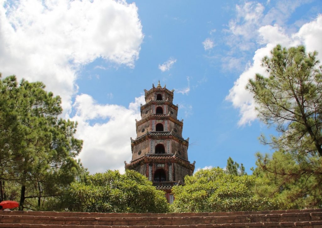 viaggio-vietnam-itinerario-15-giorni-pagoda-thien-mu