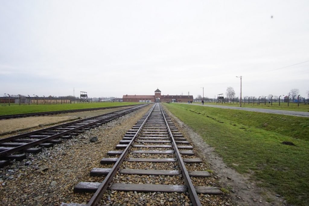 cosa-vedere-nei-dintorni-di-cracovia-treno-birkenau
